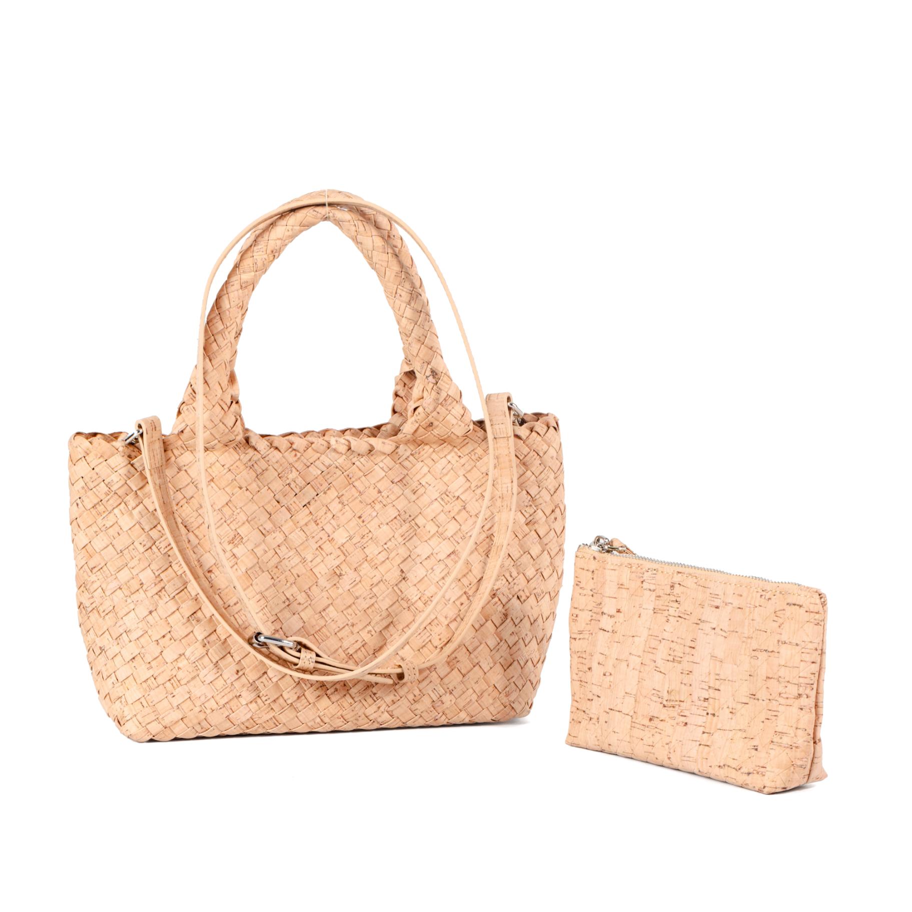Handgewebte Handtasche aus strukturiertem Kork Handgewebte Handtasche aus strukturiertem Kork